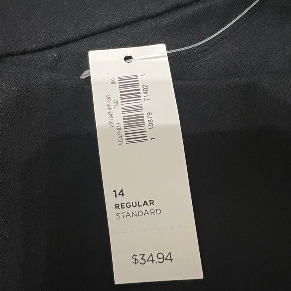 NWT Old Navy Women’s Pixie Pants - Picture 3 of 6